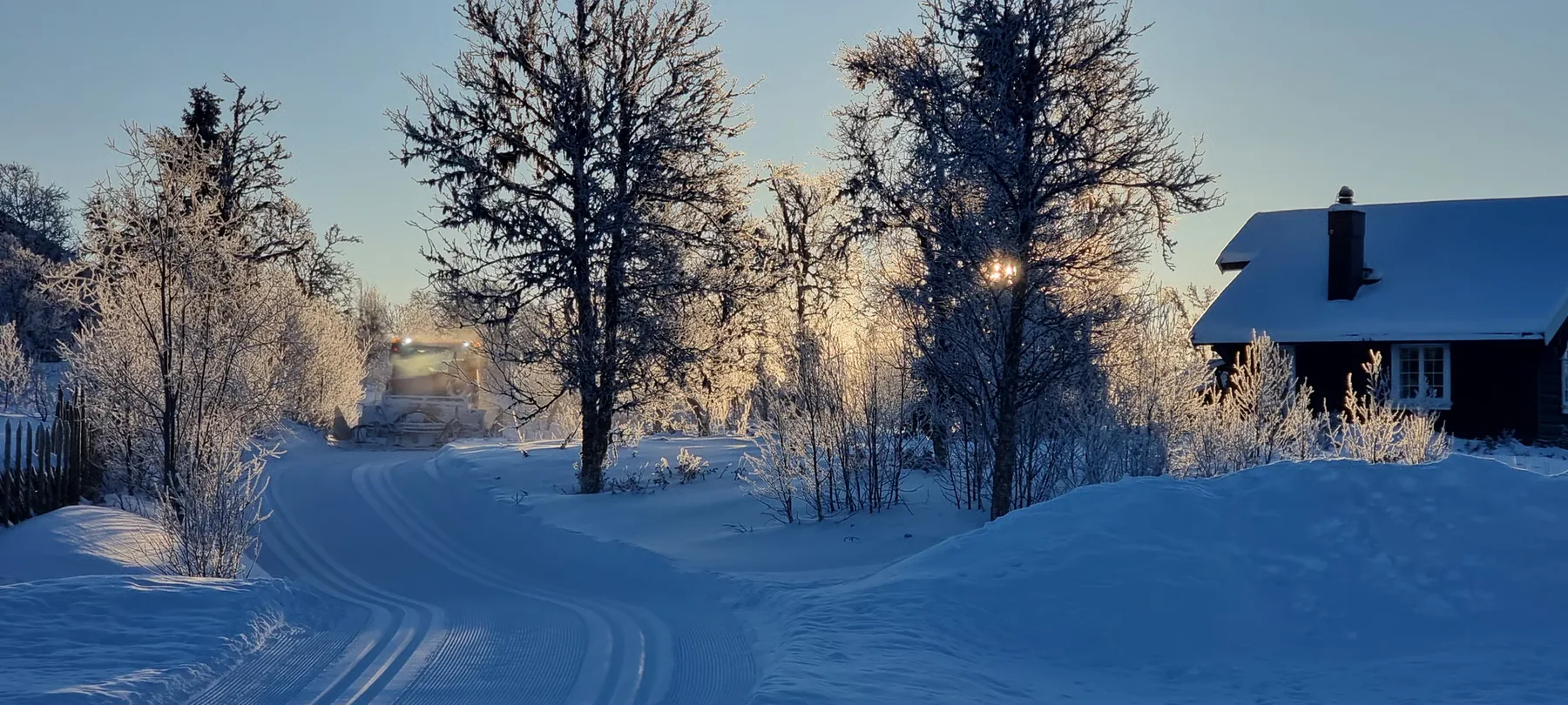 Rimfrost rundt hyttene
