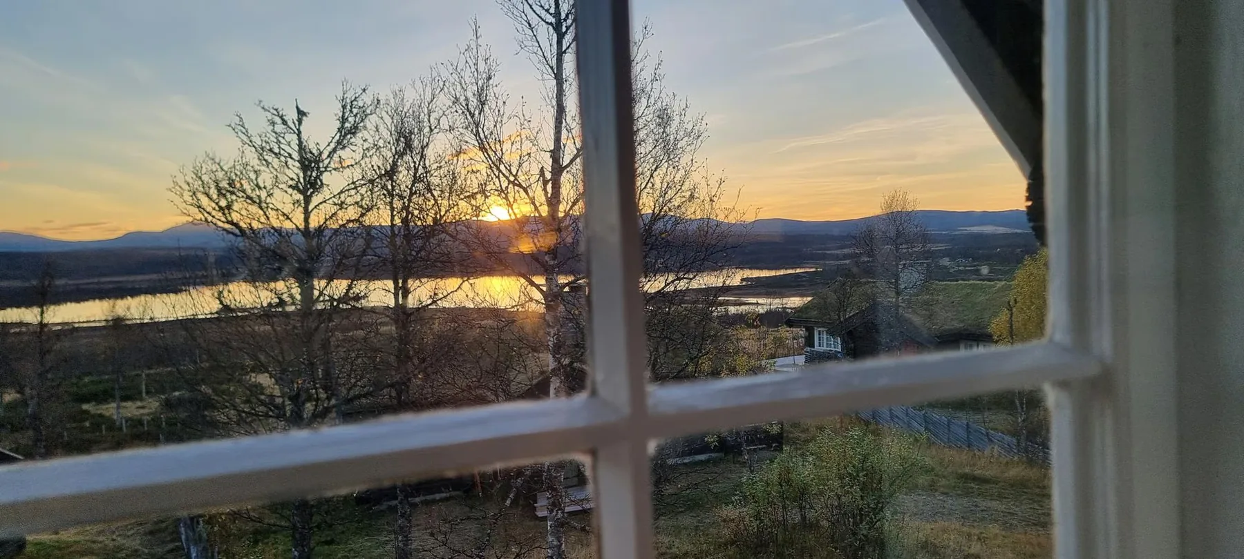 Kveldsutsikt fra vinduet